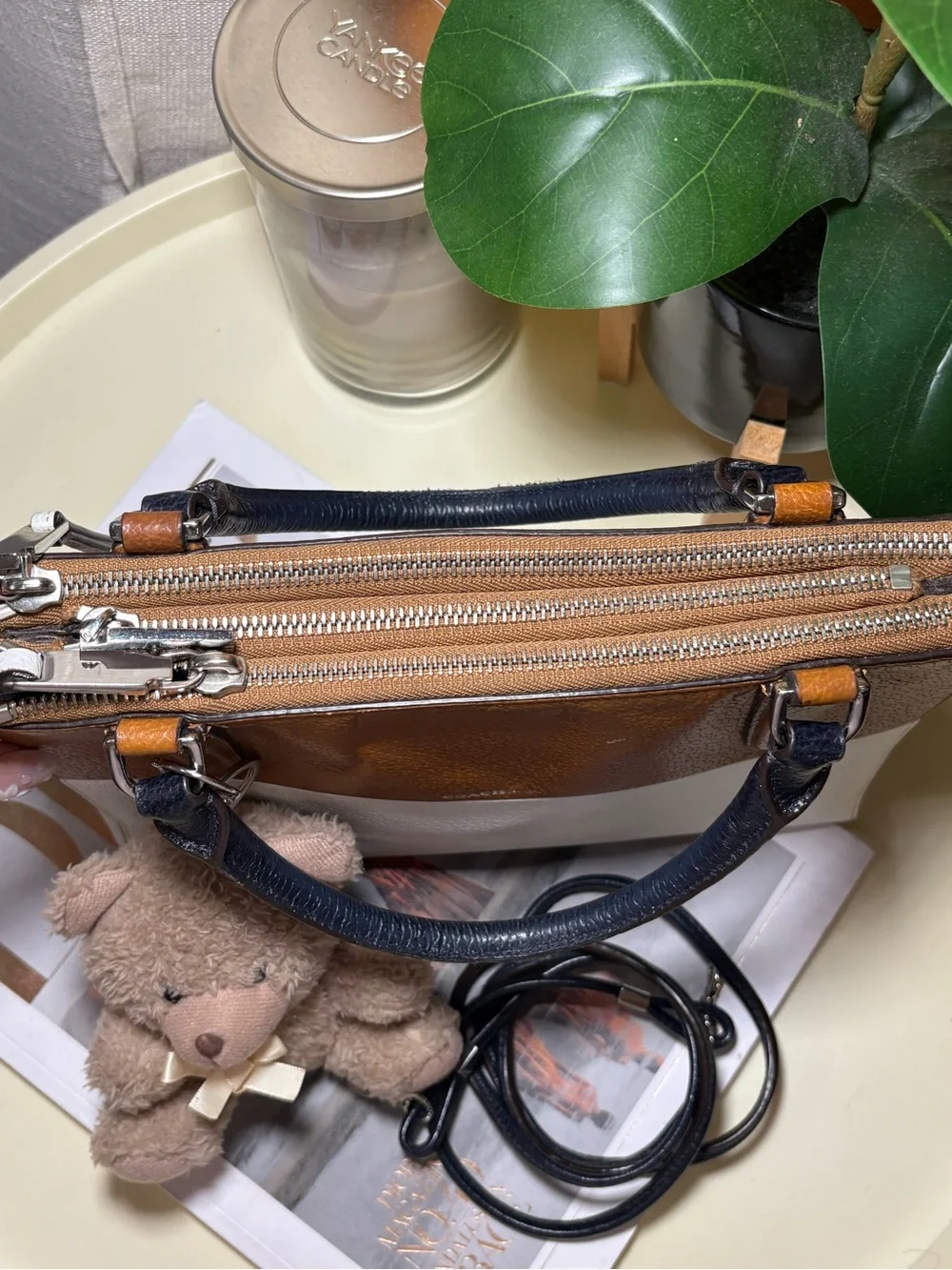 Coach vintage YK2 Two-Tone Leather Satchel in Tan, White & Navy